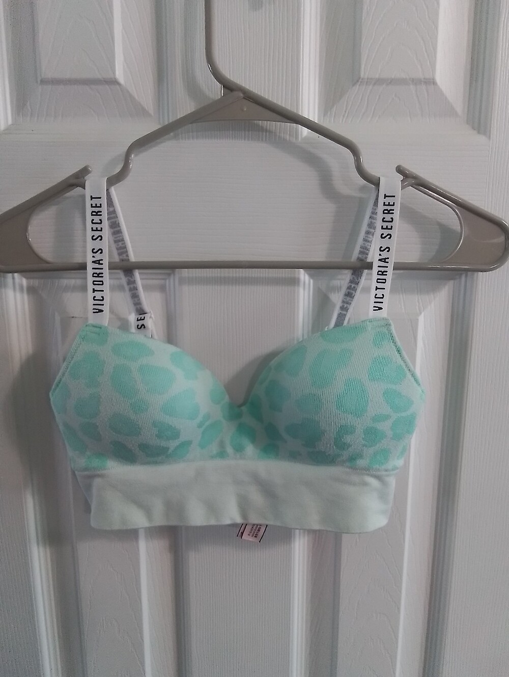 Victoria's Secret Mint Leopard Wireless Longline Bra